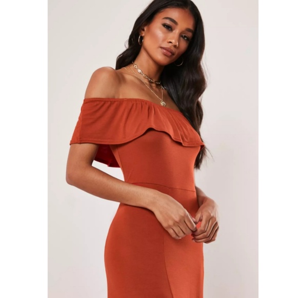 *1 Left!* NWT ASOS | Off-the-shoulder Maxi - Picture 2 of 5